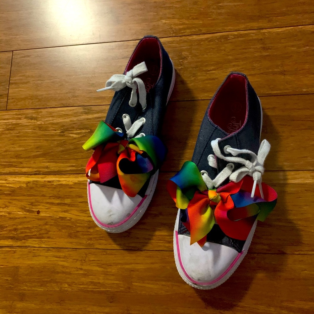 Joni Siwa Rainbow bow blue Jean glitter chucks